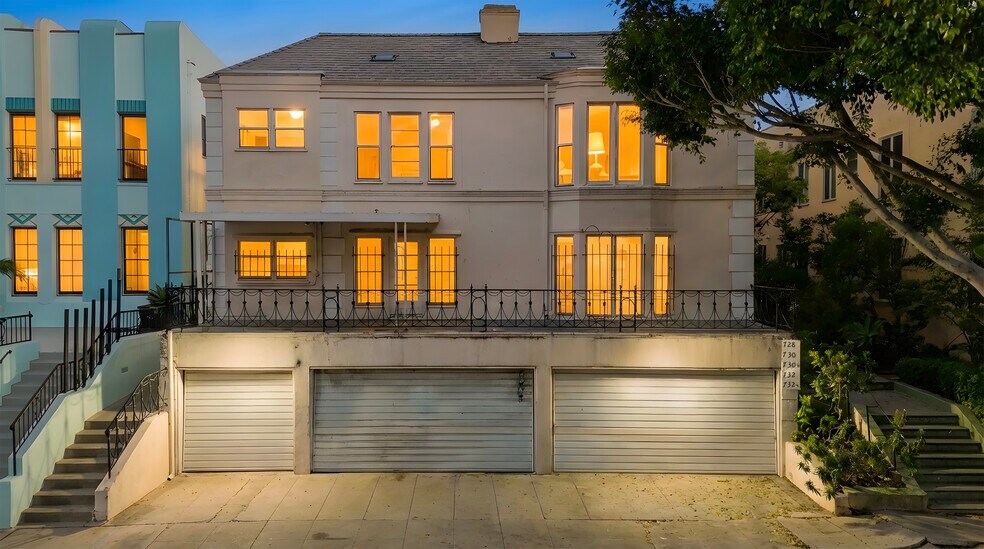 Primary Photo Of 728 S Genesee Ave, Los Angeles Apartments For Sale