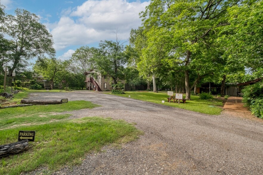 More Photos Of 13803 Ann Pl, Austin Office For Sale