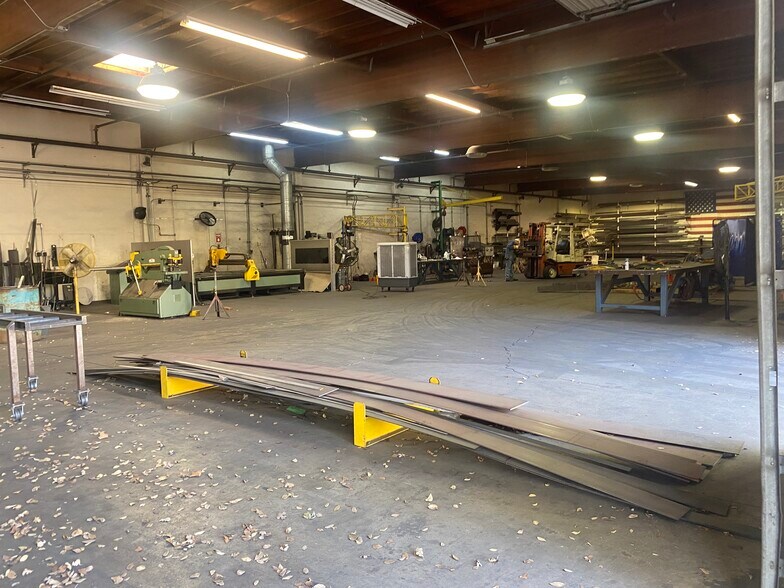 More Photos Of 3251 Monier Cir, Rancho Cordova Warehouse For Sale