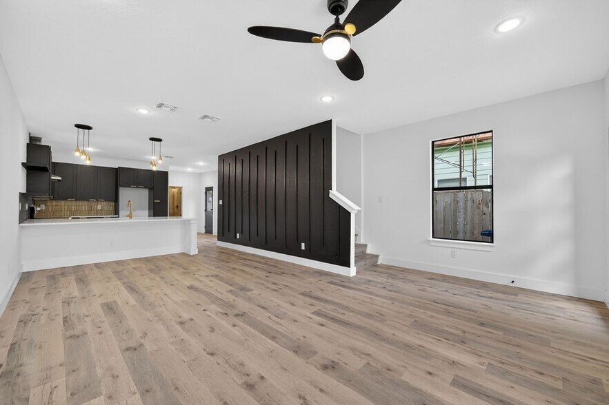 More Photos Of 125 Dashiell St, San Antonio Multifamily For Sale