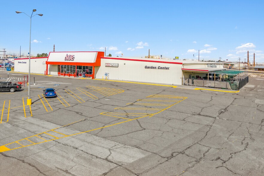 More Photos Of 2100 W Dickinson Blvd, Fort Stockton Freestanding For Sale