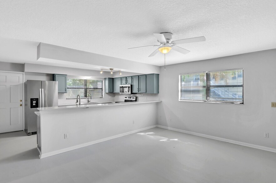 More Photos Of 208 Hopkins St, Neptune Beach Multifamily For Sale