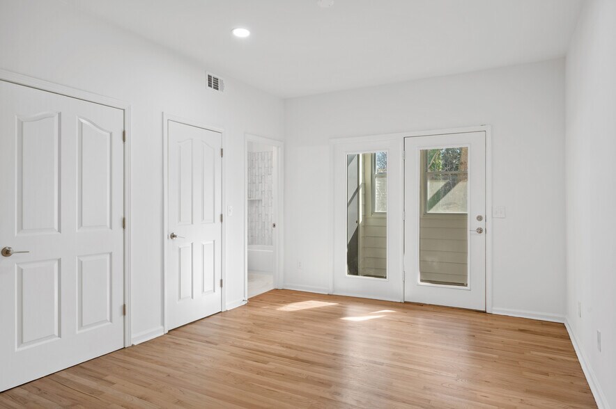 More Photos Of 567 Winton Ter NE, Atlanta Apartments For Sale