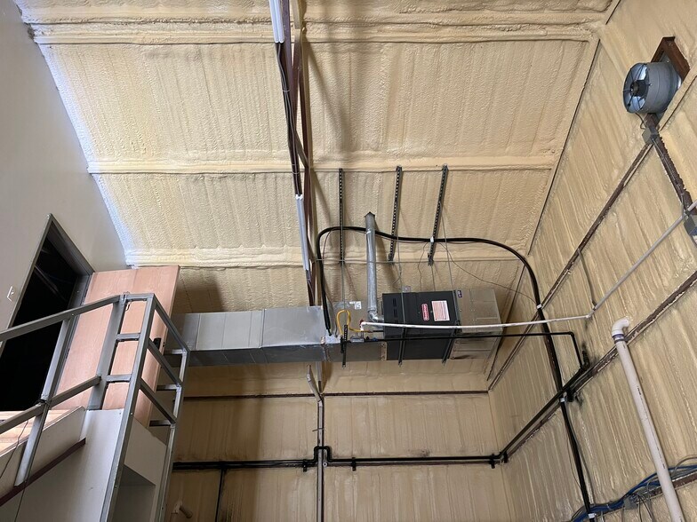 More Photos Of 19770 Tamarack Ln, Ordway Manufacturing For Lease