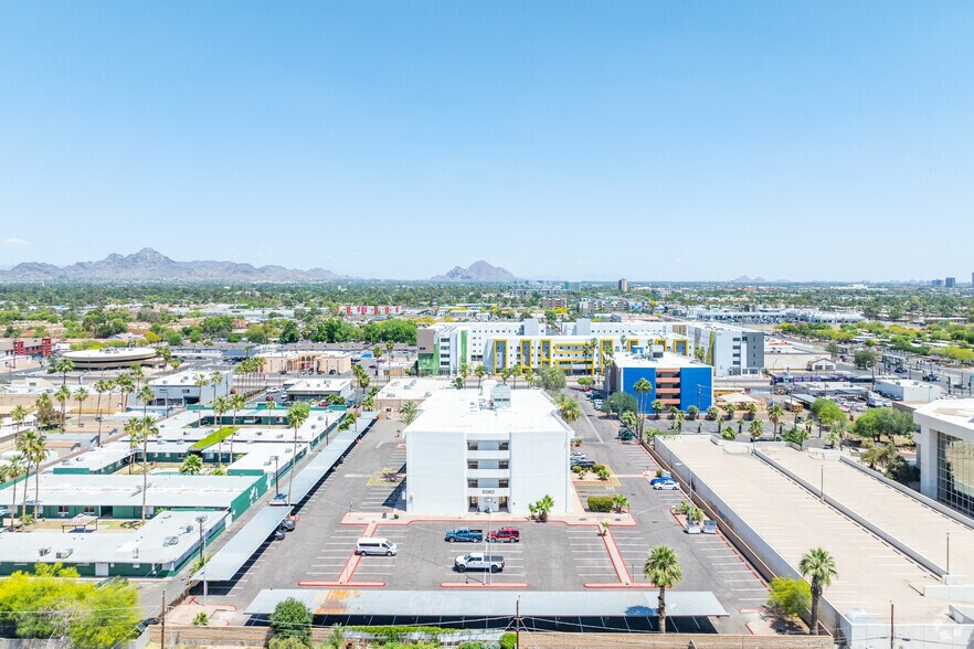 More Photos Of 5060 N 19th Ave, Phoenix Office Residential For Sale