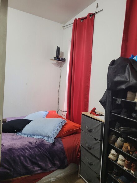 More Photos Of 11914 Hillside Ave, Richmond Hill Multifamily For Sale