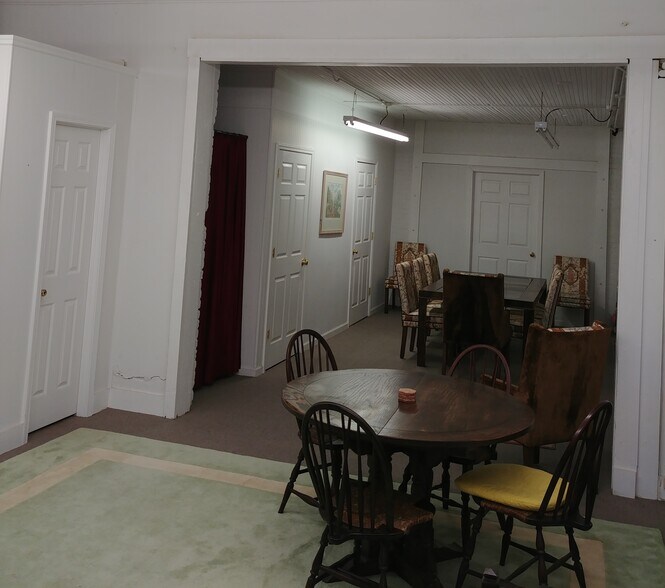 More Photos Of 242 2nd St, Cheraw Office For Lease