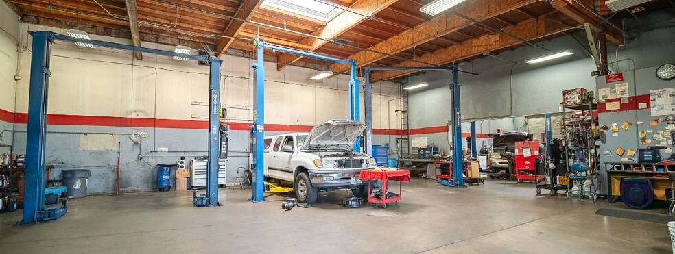 More Photos Of 1146 N Melrose Dr, Vista Warehouse For Sale