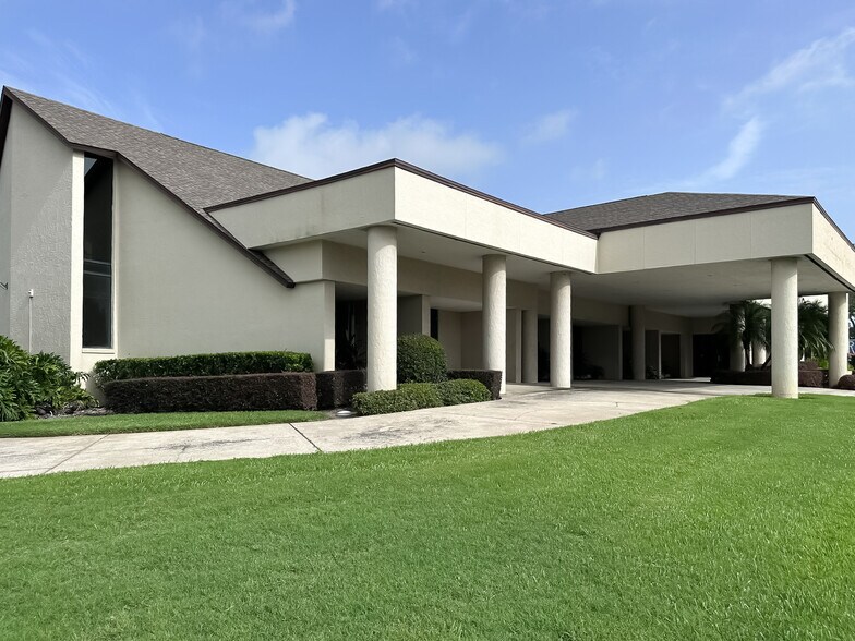 More Photos Of 3003 S Florida Ave, Lakeland Medical For Lease