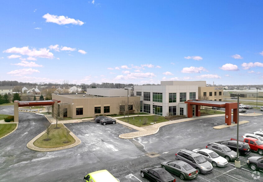More Photos Of 7950 Ortho Ln, Brownsburg Medical For Lease