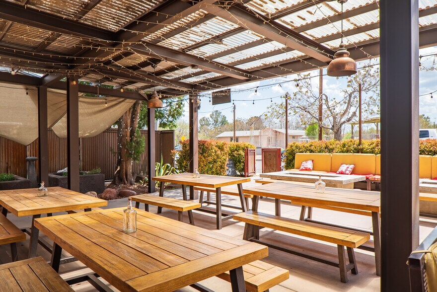 More Photos Of 102 E Pima St, Cottonwood Restaurant For Sale