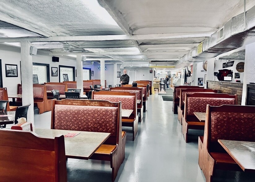 More Photos Of 912 Mulberry St, Loudon Freestanding For Sale