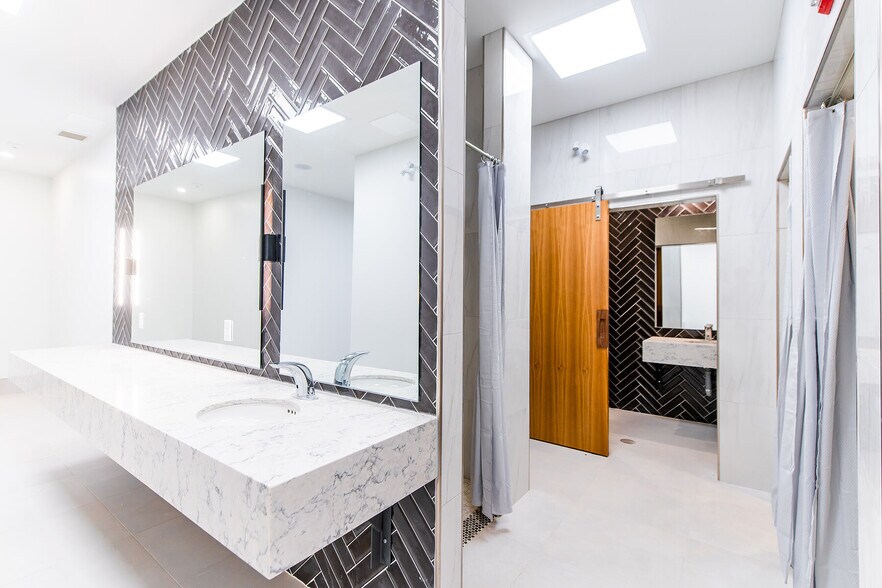 More Photos Of 324183 Mount Elgin Rd, South-West Oxford Golf Course Driving Range For Sale