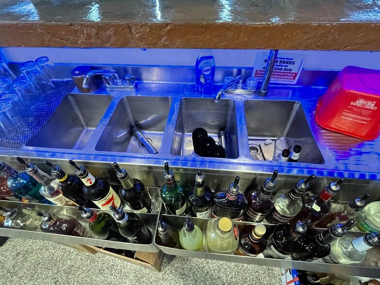 More Photos Of 201 E Main St, Hinton Restaurant For Sale