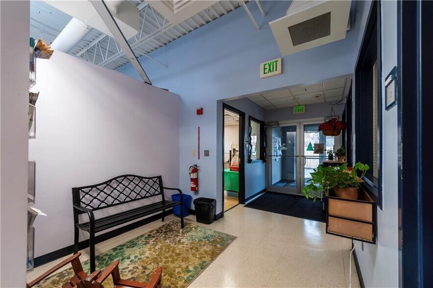 More Photos Of 210 West Ave, Pawtucket Office For Sale