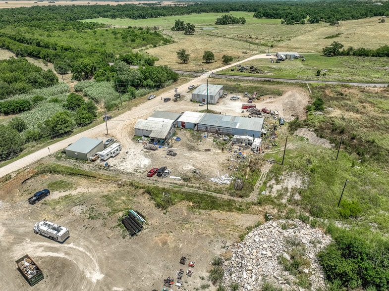 More Photos Of 605 S State Highway 95, Taylor Land For Sale