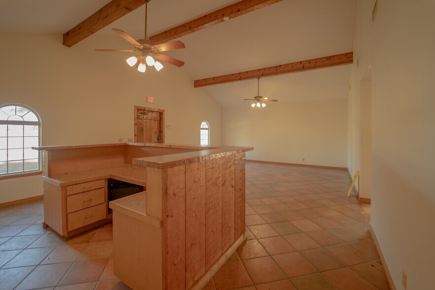 More Photos Of 2203 Port Lavaca Dr, Victoria Industrial For Sale