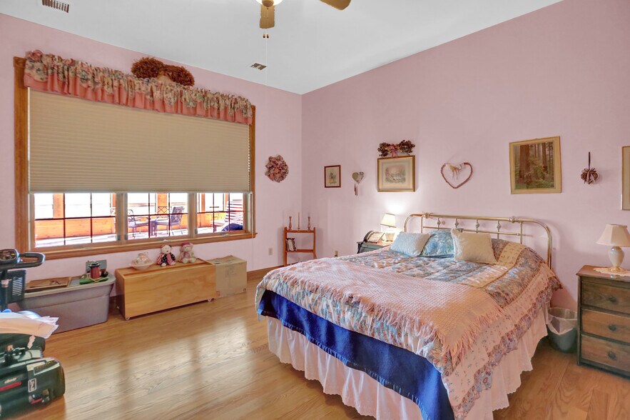 More Photos Of 600 Airport Dr, Mifflintown Flex For Sale