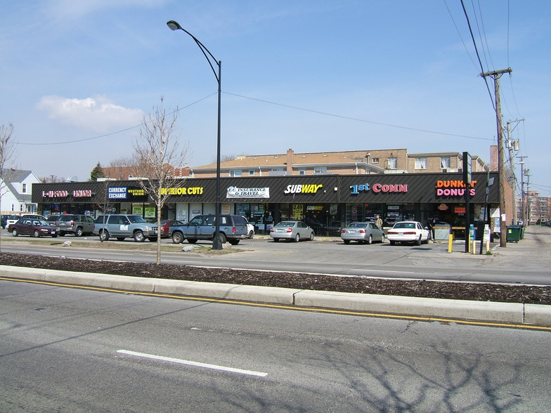 Primary Photo Of 1954-1964 W Peterson Ave, Chicago Unknown For Lease