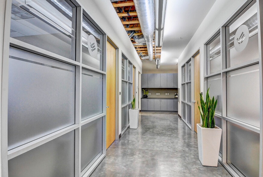 More Photos Of 9891 Irvine Center Dr, Irvine Loft Creative Space For Lease