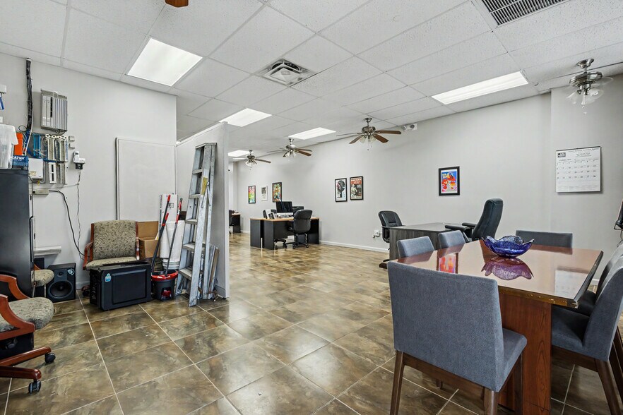 More Photos Of 10600 Griffin Rd, Cooper City Office For Sale