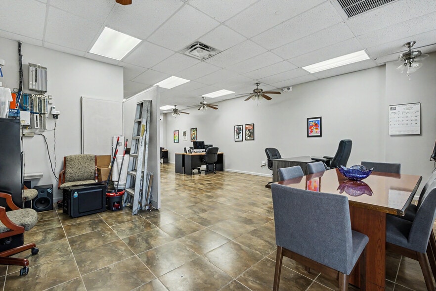 More Photos Of 10600 Griffin Rd, Cooper City Office For Lease
