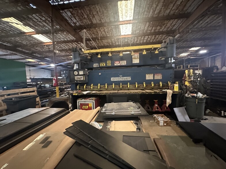 More Photos Of 18409 US Hwy 301, Dade City Warehouse For Sale