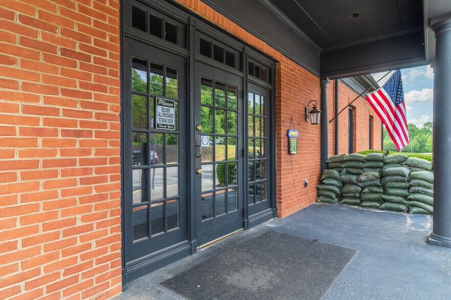 More Photos Of 9045 Hickory Flat Hwy, Woodstock Bank For Sale