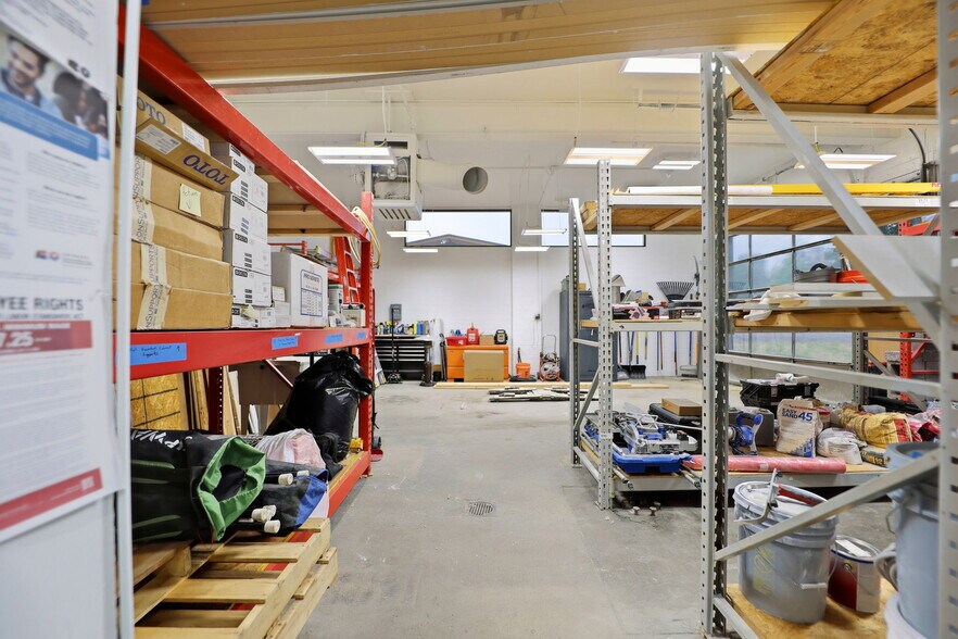 More Photos Of 305 S Hancock Ave, Colorado Springs Warehouse For Sale