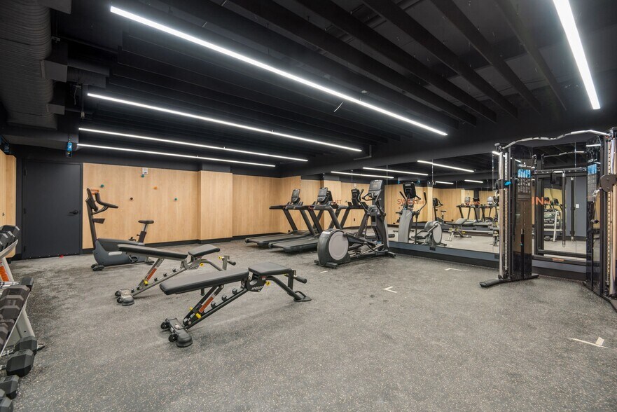 More Photos Of 8250 Manitoba St, Vancouver Flex For Lease