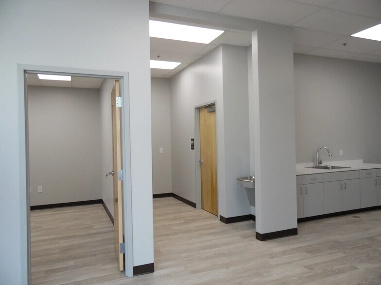 More Photos Of 252 Plemmons Rd, Duncan Unknown For Lease