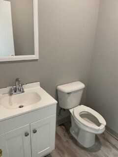 More Photos Of 189 Main Rd, Riverhead Medical For Lease