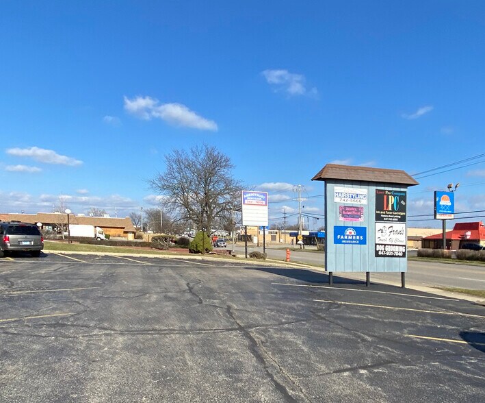 More Photos Of 962-970 N McLean Blvd, Elgin Office For Lease