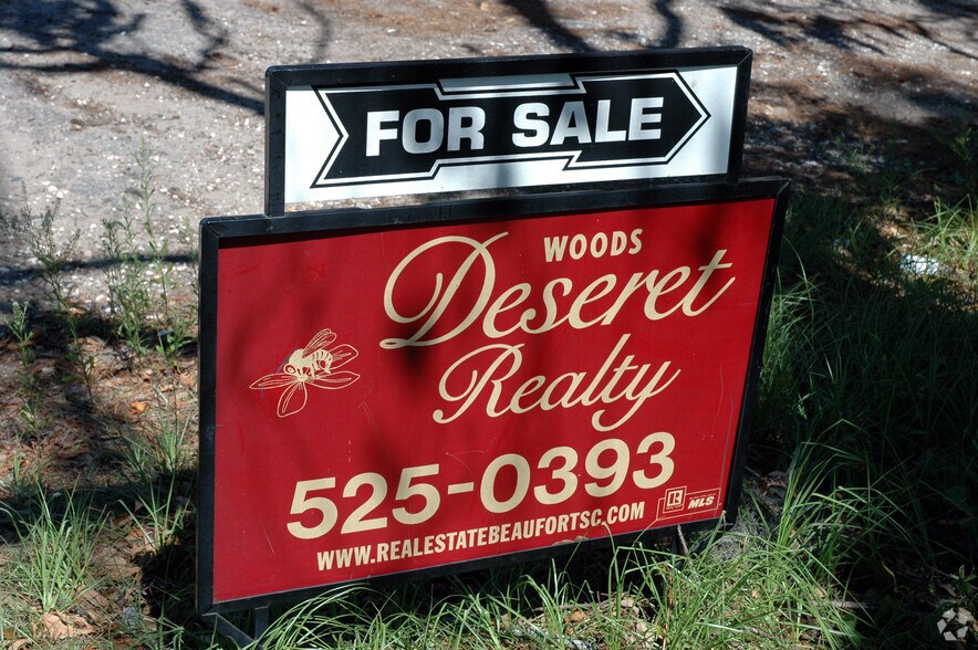More Photos Of 3691 Trask Pky, Beaufort Office For Sale