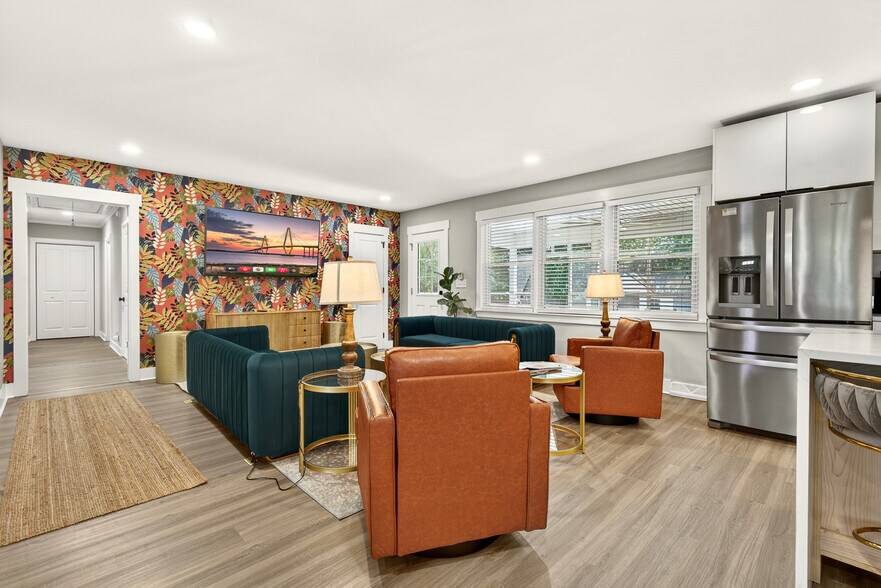 More Photos Of 1120 Central Ave, Summerville Office For Sale