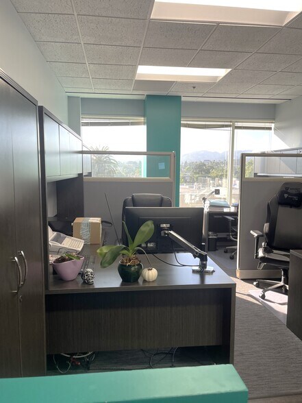 More Photos Of 12121 Wilshire Blvd, Los Angeles Office For Lease
