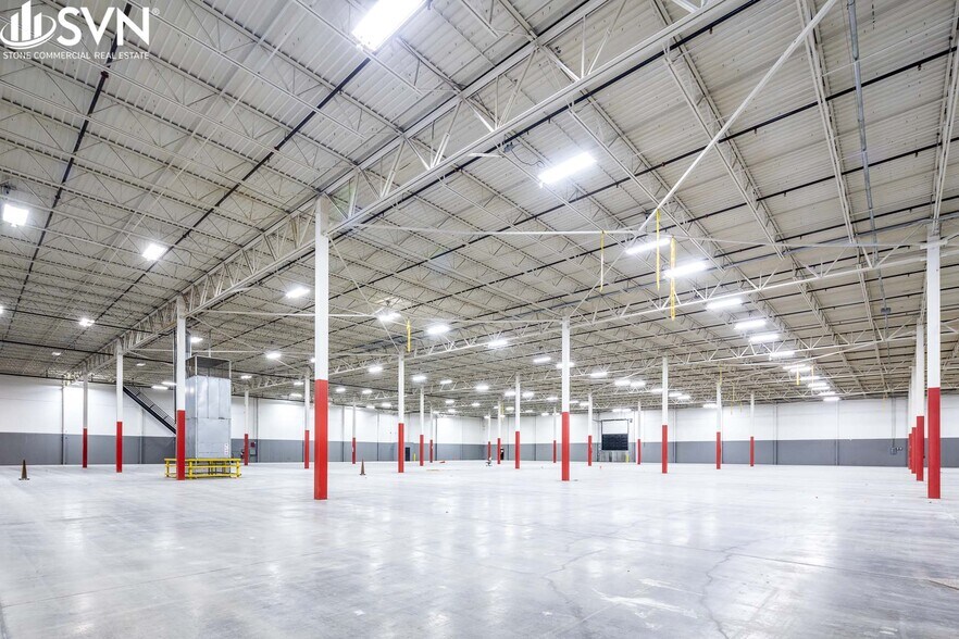 More Photos Of 2450 Palumbo Dr, Lexington Warehouse For Lease