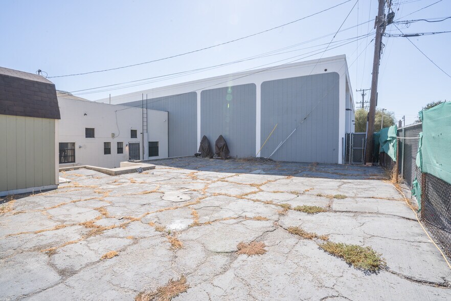 More Photos Of 623-625 W Las Tunas Dr, San Gabriel Storefront Retail Office For Sale