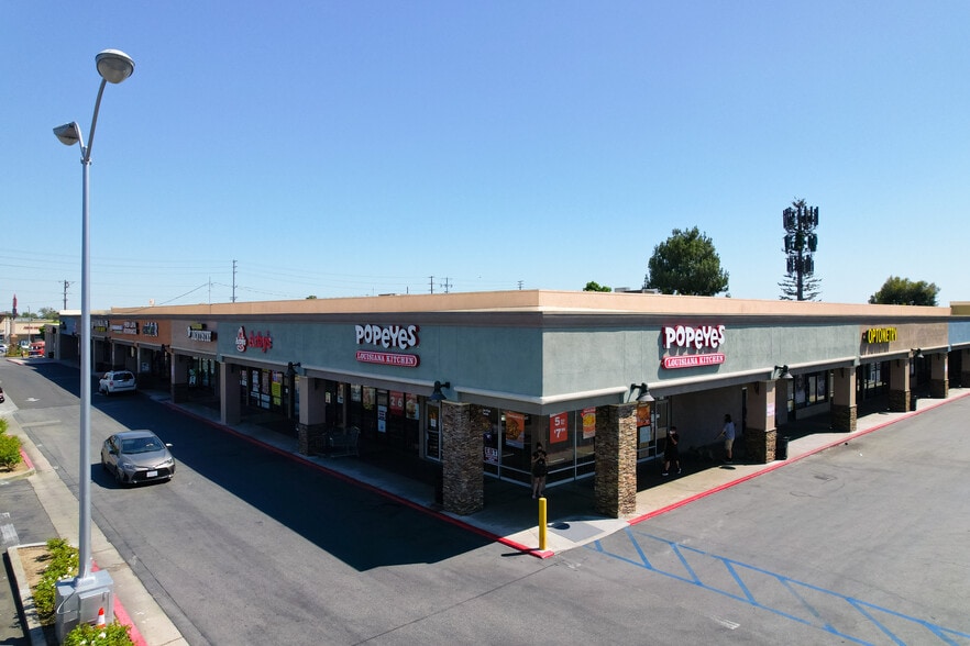 More Photos Of 12629-12721 Glenoaks Blvd, Sylmar Unknown For Lease