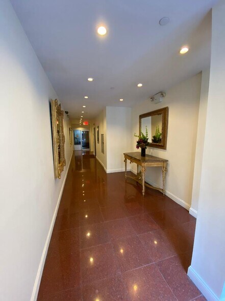 More Photos Of 11-11 44th Rd, Long Island City Loft Creative Space For Sale