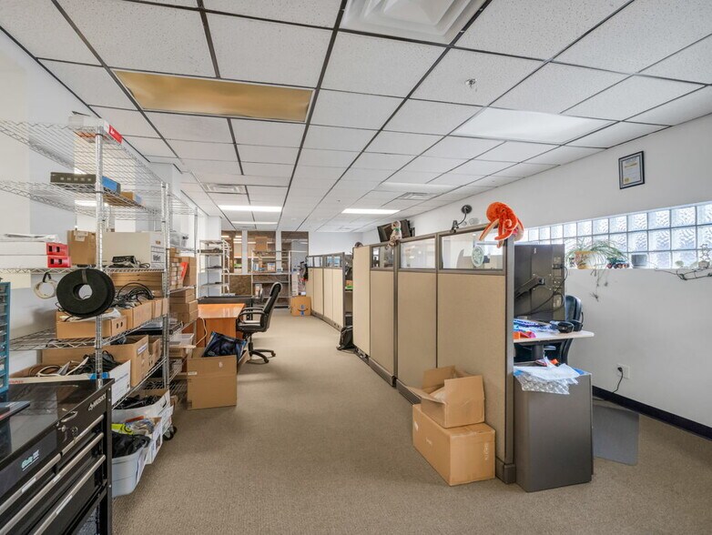 More Photos Of 2290 E Route 66, Flagstaff Office For Sale