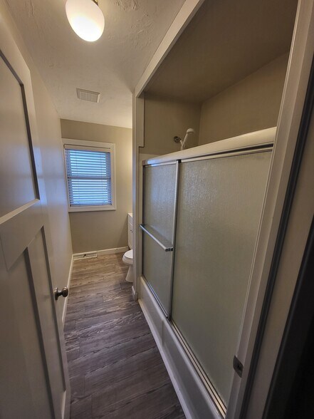 More Photos Of 1601 E 17th St, Idaho Falls Office For Lease