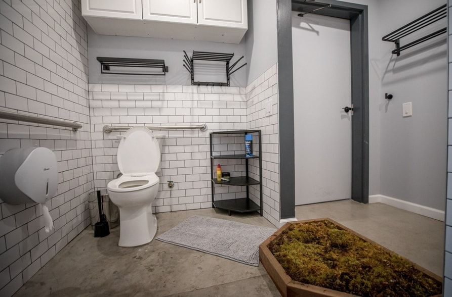 More Photos Of 2424 Lombard St, San Francisco Office Residential For Lease