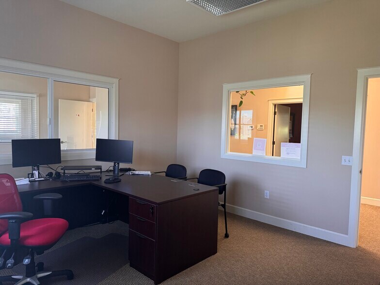 More Photos Of 561 C, Sonoma Loft Creative Space For Lease