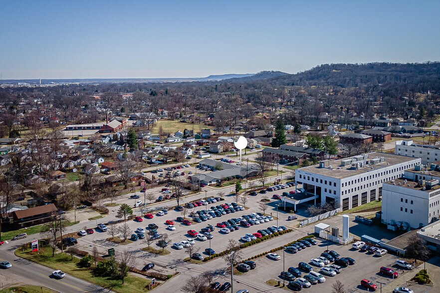 Primary Photo Of 4331 Churchman Ave, Louisville Medical For Sale