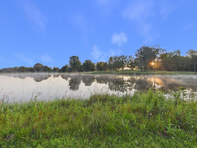 More Photos Of 7453 400 S, Marion Sports And Entertainment For Sale