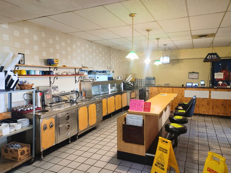 More Photos Of 14201 Martin Luther King Jr Dr, Dolton Storefront For Sale