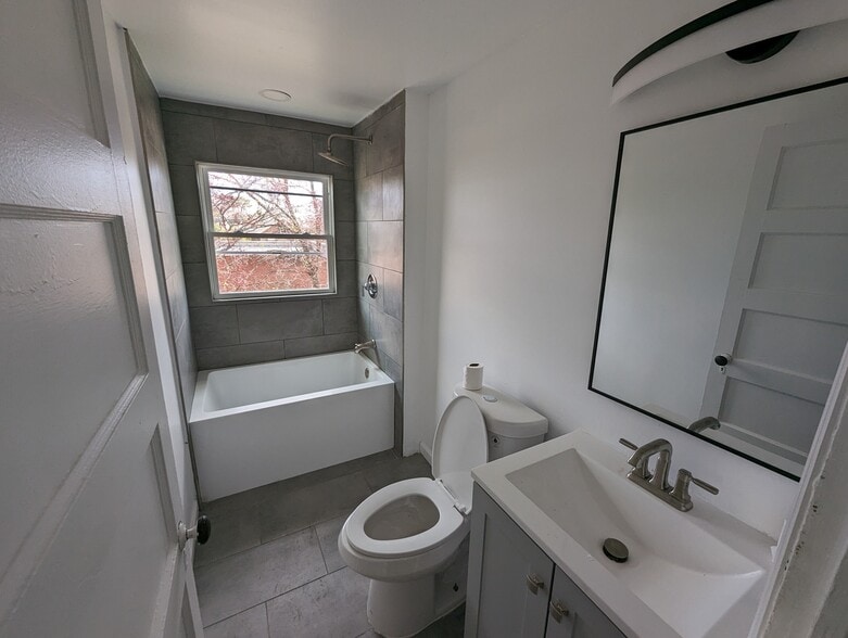 More Photos Of 82 W Broadway, Salem Apartments For Sale