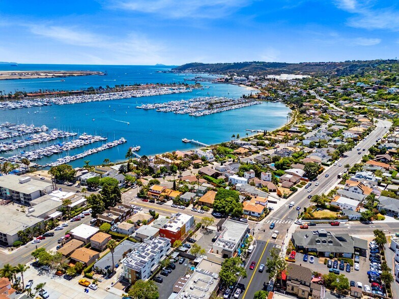 More Photos Of 1005 Rosecrans St, San Diego Storefront Retail Office For Sale