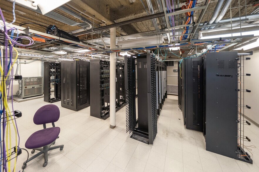 More Photos Of 231 East Ave, Albion Town Orleans Office For Lease